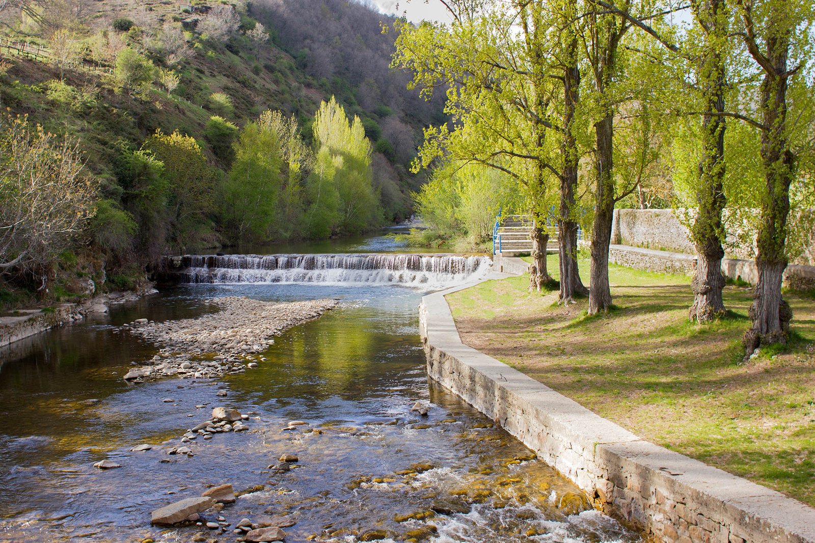 Presa de Espinosa de los Monteros